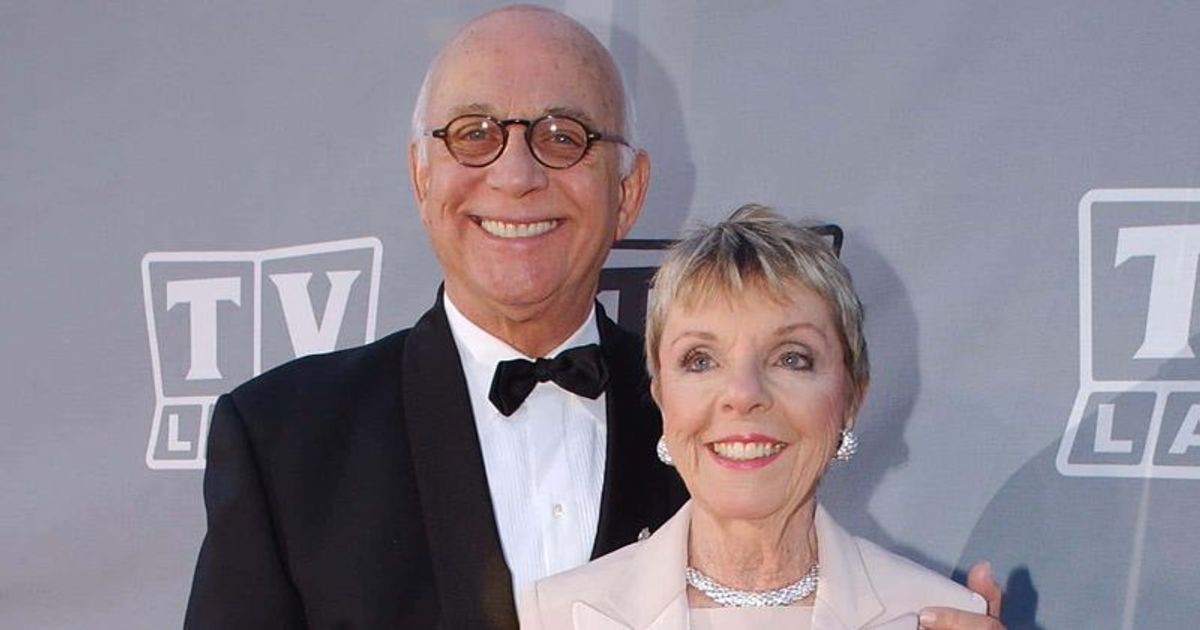 gavin macleod spouse