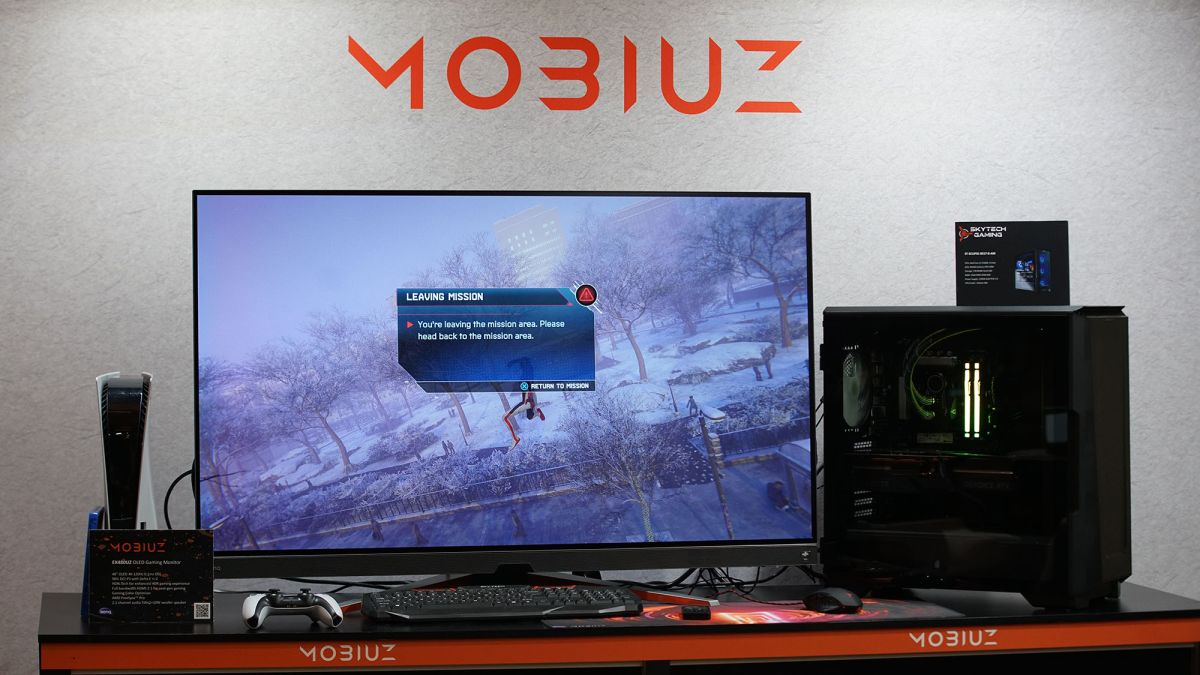 Middle Beast Screen BenQ's Mobiuz EX480UZ video gaming screen is a beast screen for both ...