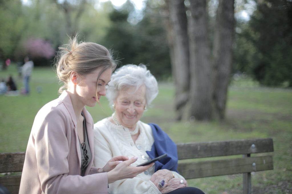 Empowering Aging Parents: A Guide to Sustaining Independence at Home
